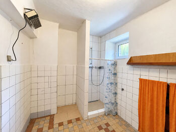 Pronájem domu 144 m², Podveky