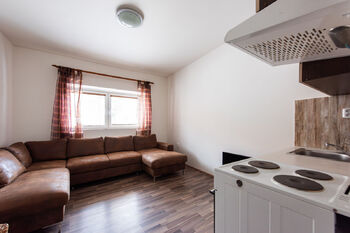 Rodinný dům Rotalova, Brno, se 3 bytovými jednotkami a zahradou - Prodej domu 208 m², Brno