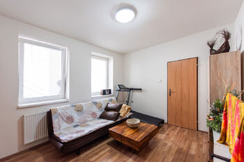 Rodinný dům Rotalova, Brno, se 3 bytovými jednotkami a zahradou - Prodej domu 208 m², Brno