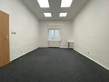 1 NP - Prodej nájemního (činžovního) domu 615 m², Ostrava