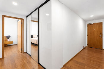 Prodej bytu 3+kk v osobním vlastnictví 90 m², Praha 10 - Hostivař