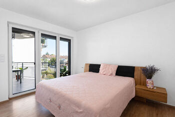Prodej bytu 3+kk v osobním vlastnictví 90 m², Praha 10 - Hostivař