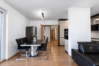 Prodej bytu 3+kk v osobním vlastnictví 90 m², Praha 10 - Hostivař