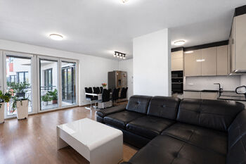 Prodej bytu 3+kk v osobním vlastnictví 90 m², Praha 10 - Hostivař