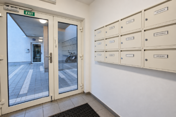 Prodej bytu 1+kk v osobním vlastnictví 35 m², Praha 10 - Strašnice