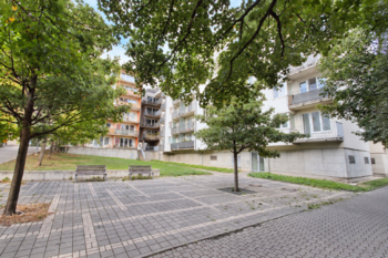 Prodej bytu 1+kk v osobním vlastnictví 35 m², Praha 10 - Strašnice