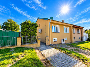Prodej domu 150 m², Planá