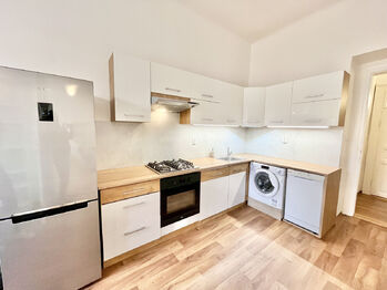 Pronájem bytu 1+1 v osobním vlastnictví 50 m², Praha 2 - Vinohrady