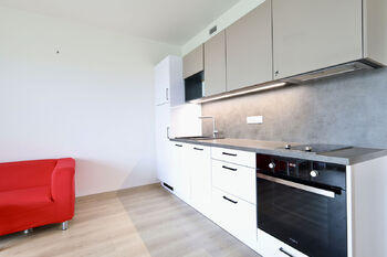 Pronájem bytu 1+kk v osobním vlastnictví 31 m², Praha 5 - Třebonice