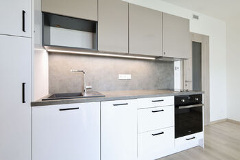 Pronájem bytu 1+kk v osobním vlastnictví 31 m², Praha 5 - Třebonice
