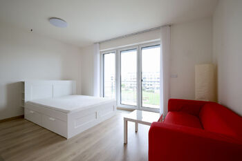 Pronájem bytu 1+kk v osobním vlastnictví 31 m², Praha 5 - Třebonice