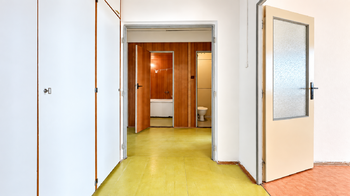 Prodej bytu 2+kk v osobním vlastnictví 50 m², Praha 4 - Kamýk