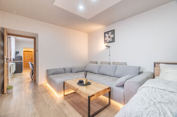 Prodej bytu 4+1 v osobním vlastnictví 134 m², Praha 10 - Královice
