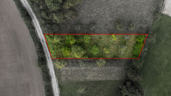 Prodej pozemku 1111 m², Prasklice