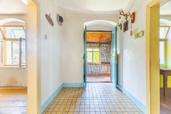 chodba - Prodej domu 80 m², Hejná