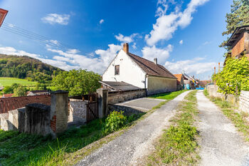 pohled na dům zezadu - Prodej domu 80 m², Hejná 