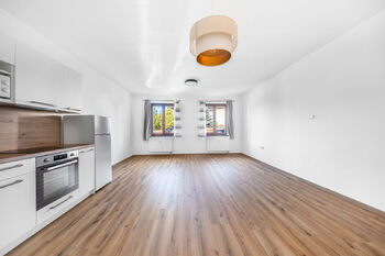 Pronájem bytu 1+kk v osobním vlastnictví 41 m², Světnov