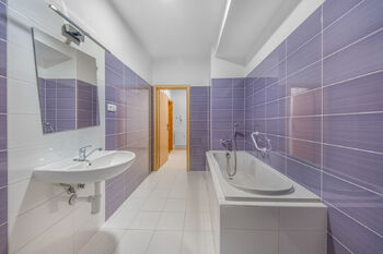 Pronájem bytu 1+kk v osobním vlastnictví 41 m², Světnov