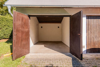 garáž - Prodej bytu 2+1 v osobním vlastnictví 58 m², Děčín