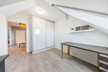 Prodej bytu 4+kk v osobním vlastnictví 123 m², Praha 9 - Kbely