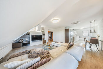 Prodej bytu 4+kk v osobním vlastnictví 123 m², Praha 9 - Kbely