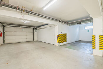 Prodej bytu 4+kk v osobním vlastnictví 123 m², Praha 9 - Kbely