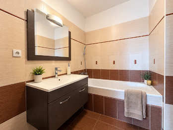 Pronájem bytu 3+kk v osobním vlastnictví 75 m², Praha 9 - Čakovice