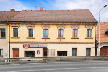 Prodej domu 335 m², Přeštice