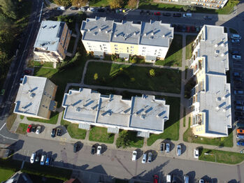 pohled z dronu - Prodej bytu 3+kk v osobním vlastnictví 77 m², Znojmo