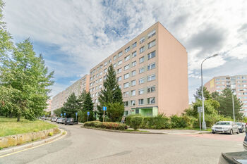 Prodej bytu 3+1 v osobním vlastnictví 78 m², Praha 4 - Chodov
