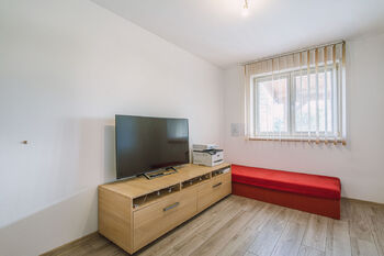 Pokoj pro hosty  - Prodej domu 120 m², Háje