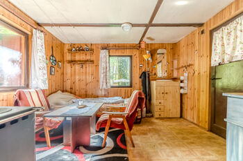 Obývací pokoj - Prodej chaty / chalupy 35 m², Pnětluky