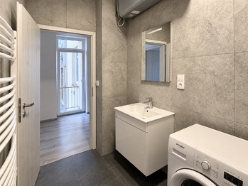 Prodej bytu 2+kk v družstevním vlastnictví 54 m², Praha 9 - Vysočany