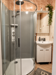Koupelna bytu - aktuální stav. - Prodej bytu 3+1 v družstevním vlastnictví 61 m², Teplice