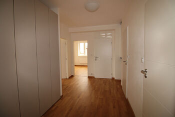 Prodej bytu 4+kk v osobním vlastnictví 72 m², Jeneč