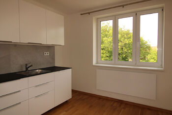 Prodej bytu 4+kk v osobním vlastnictví 72 m², Jeneč