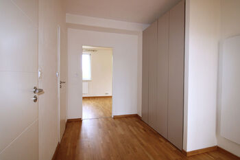 Prodej bytu 4+kk v osobním vlastnictví 96 m², Jeneč
