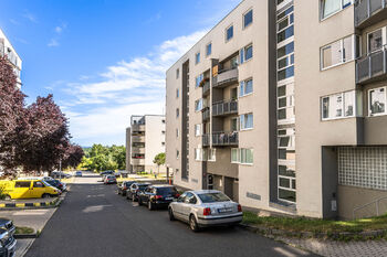 Pronájem bytu 1+kk v osobním vlastnictví 37 m², Praha 9 - Černý Most