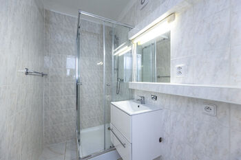 Pronájem bytu 2+kk v osobním vlastnictví 46 m², Praha 8 - Kobylisy