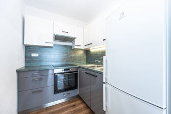 Pronájem bytu 2+kk v osobním vlastnictví 46 m², Praha 8 - Kobylisy
