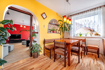 Prodej domu 200 m², Puklice