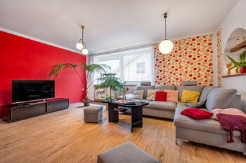 Prodej domu 200 m², Puklice