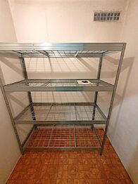 Prodej bytu 1+kk v osobním vlastnictví 31 m², Praha 10 - Záběhlice