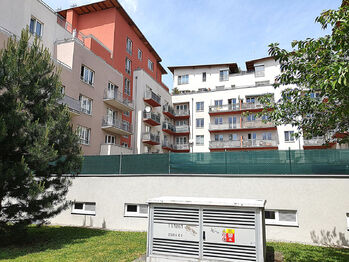 Prodej bytu 1+kk v osobním vlastnictví 31 m², Praha 10 - Záběhlice