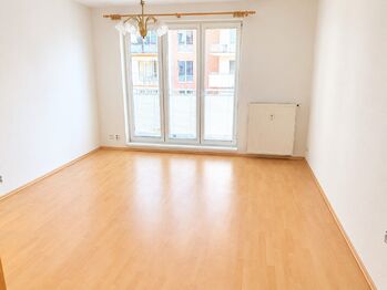 Prodej bytu 1+kk v osobním vlastnictví 31 m², Praha 10 - Záběhlice