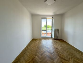 Pronájem bytu 3+1 v osobním vlastnictví 79 m², Praha 9 - Kbely