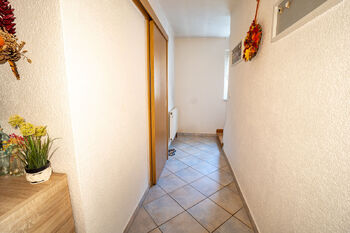 přízemi chodba - Prodej domu 120 m², Rathmannsdorf