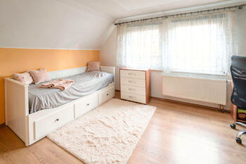 první patro pokoj 2 - Prodej domu 120 m², Rathmannsdorf