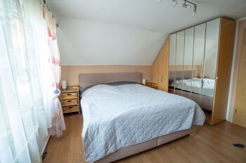 první patro pokoj 1 - Prodej domu 120 m², Rathmannsdorf