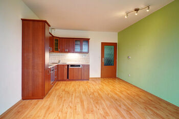 Pronájem bytu 3+kk v osobním vlastnictví 76 m², Rajhrad